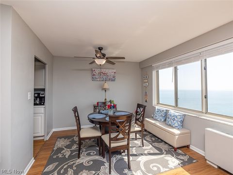 Tiny photo for 12520 Edgewater Drive #1609, Lakewood, OH 44107 (MLS # 5190083)