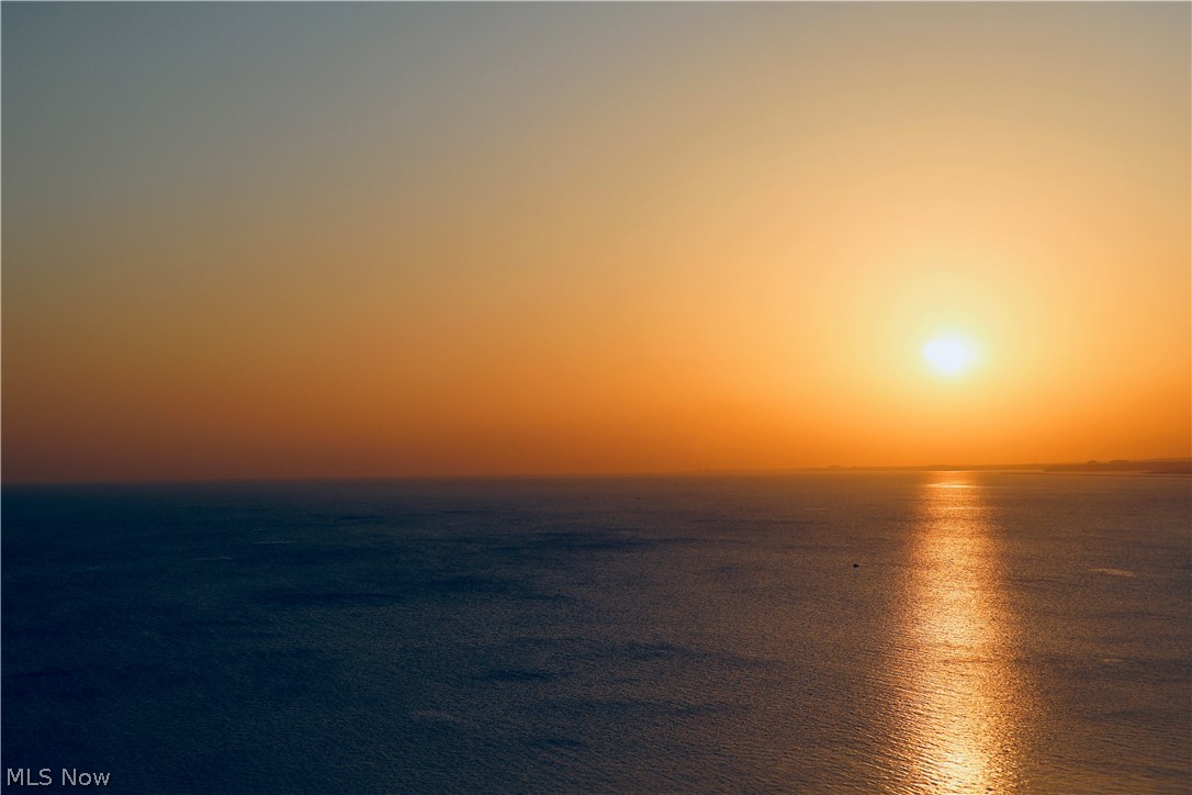 Marine Towers East - Residential