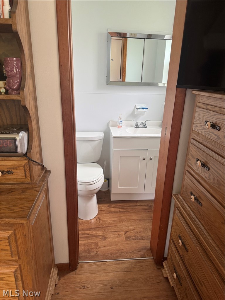 1042 County Rd 42