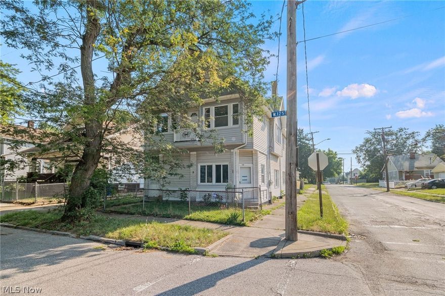 Check out this HUGE  3,346 square foot duplex located in the in the Jefferson neighborhood! This duplex has been fully renovated with many updates including 20+ new windows, all luxury LVP flooring throughout, new vanities, fixtures, cabinets in the kitchens and more. Both units have 3 bedrooms, 1 bathroom and large dining rooms and dining rooms. The large basement has been well cleaned out with newer electric panels, a new hot water tank, well maintained furnaces, fully painted and has an updated draining system below to keep it clean. With rents in the area at $1,300/month+ for units of this size this is a great opportunity to cash flow in a turnkey property as a long term, midterm or short term rental if desired.