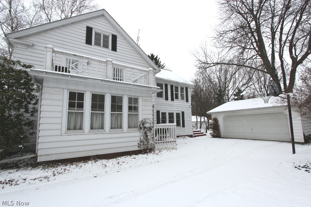 Elywood - Residential