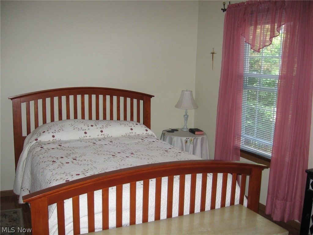 Governors Lake - Residential