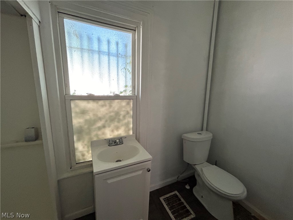 E T Hamilton & Others - Residential