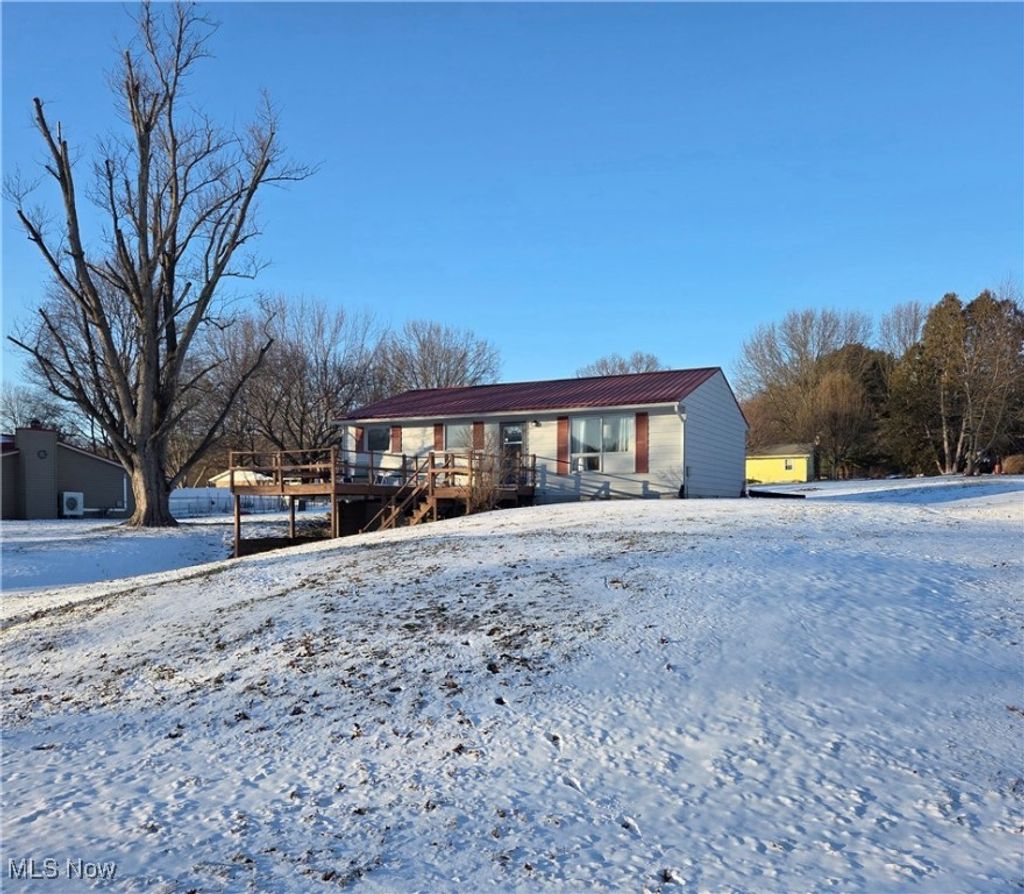 Photo of 155 Sandy Drive SE, New Philadelphia, OH 44663 (MLS # 5183298)