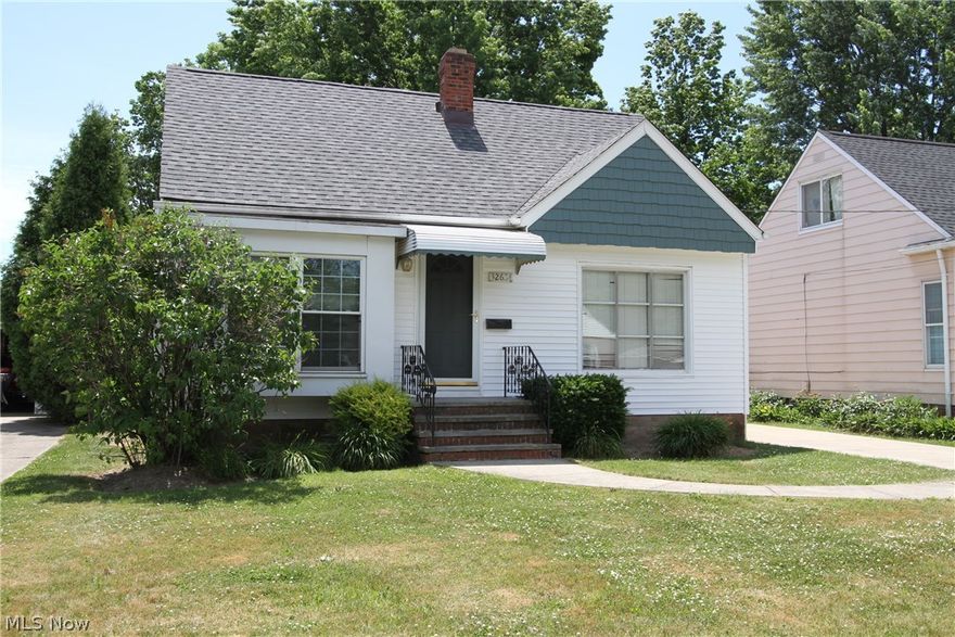 This GORGEOUS Fully Updated 3 bedroom 2 bath home is move-in ready. Enjoy the classic Willowick Bungalow home but with a modernized touch. HUGE Basement great for storage, or additional living space.  NO PETS. NO SECTION 8. New A/C to be installed 8/26/16.