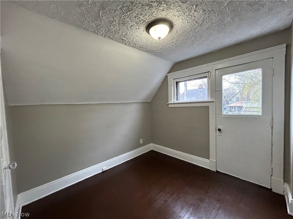 Wellington Realty Companys Su - Residential Lease