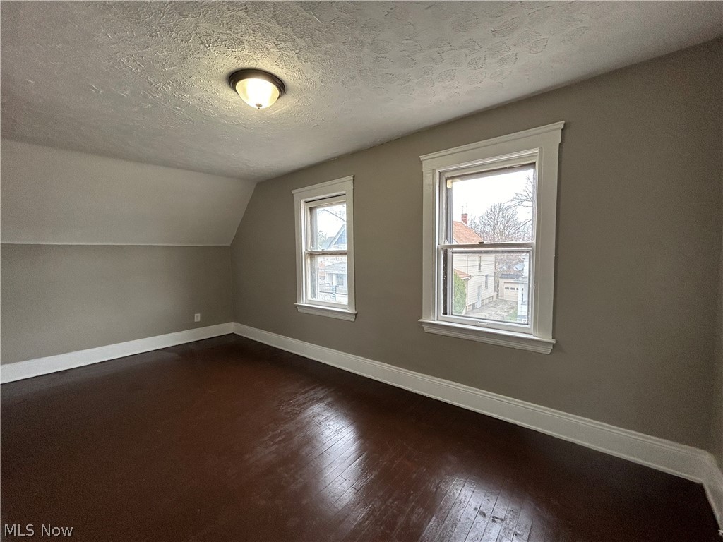 Wellington Realty Companys Su - Residential Lease
