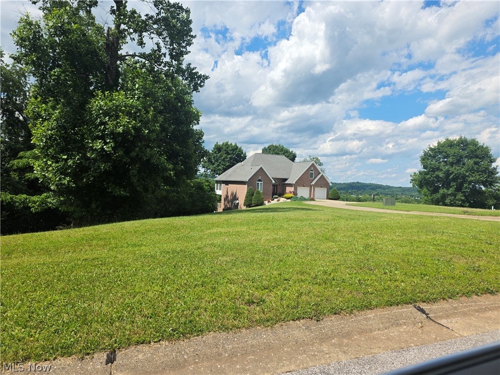 Pointe West Court
