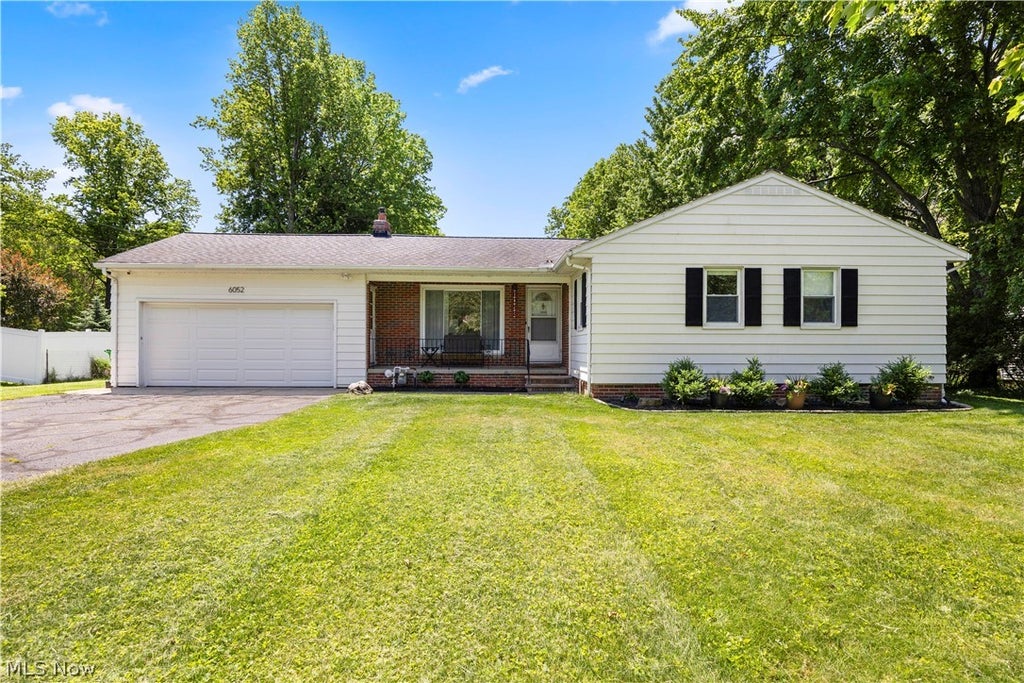 Photo of 6052 Highland Road, Highland Heights, OH 44143 (MLS # 5214787)