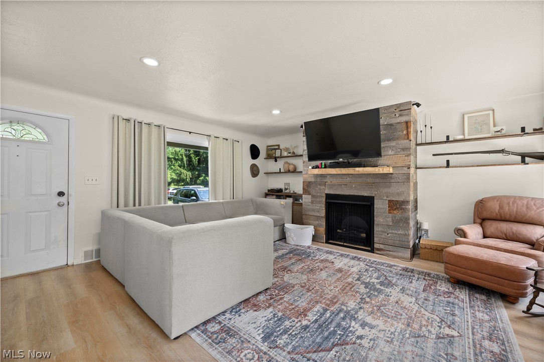 6052 Highland Road