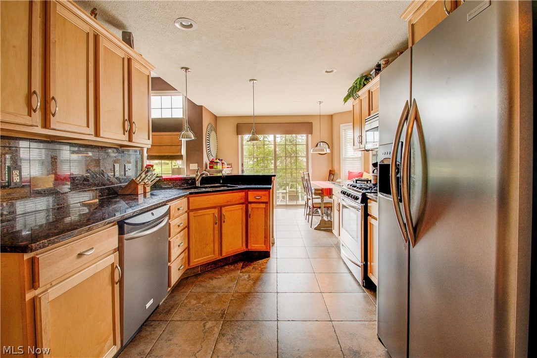 Villas/Herons Lndg Condo - Residential