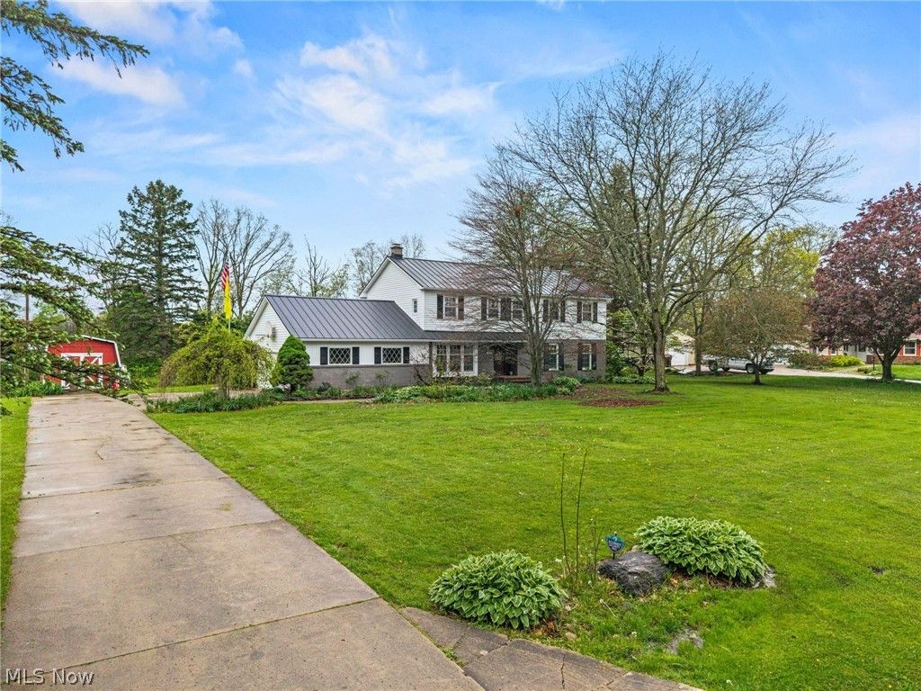 Photo of 1203 Township Road 1526, Ashland, OH 44805 (MLS # 5205543)