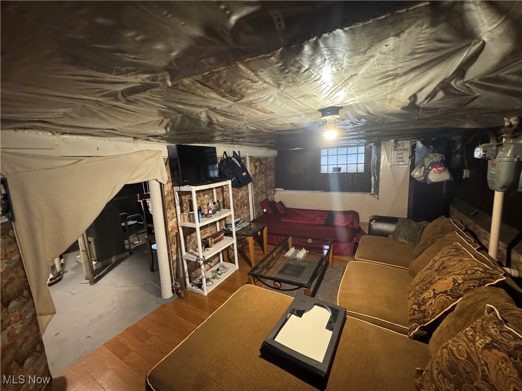 J M Hardy & L Brockenridges S - Residential