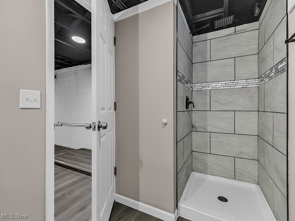 John Krackers - Residential