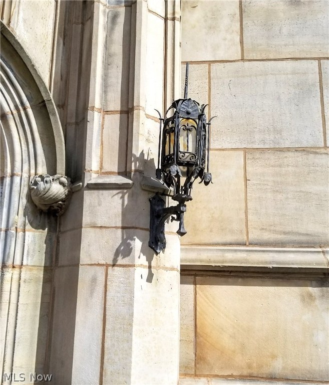 Moreland Courts Condo - Residential