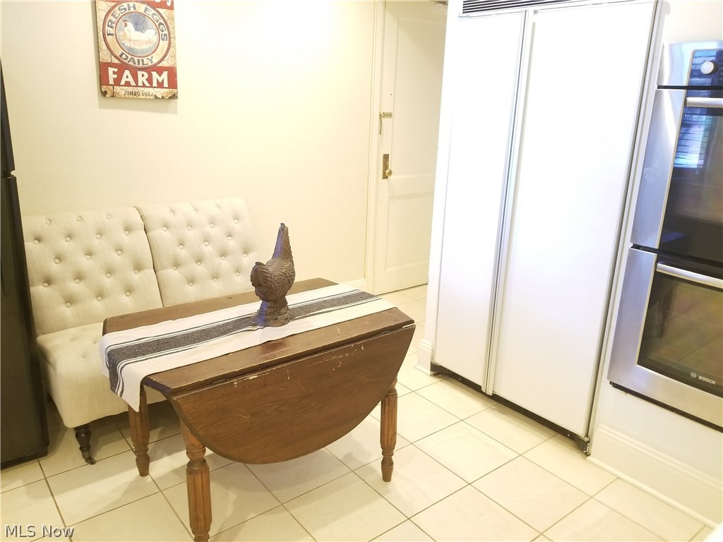 Moreland Courts Condo - Residential