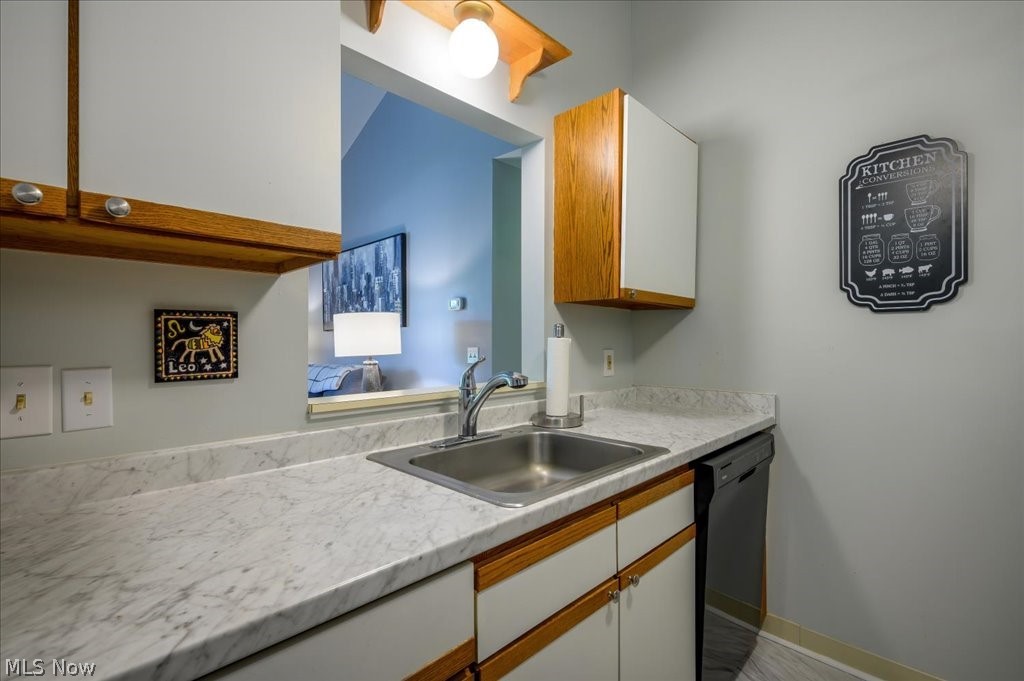 Hickory Ridge Condo - Residential