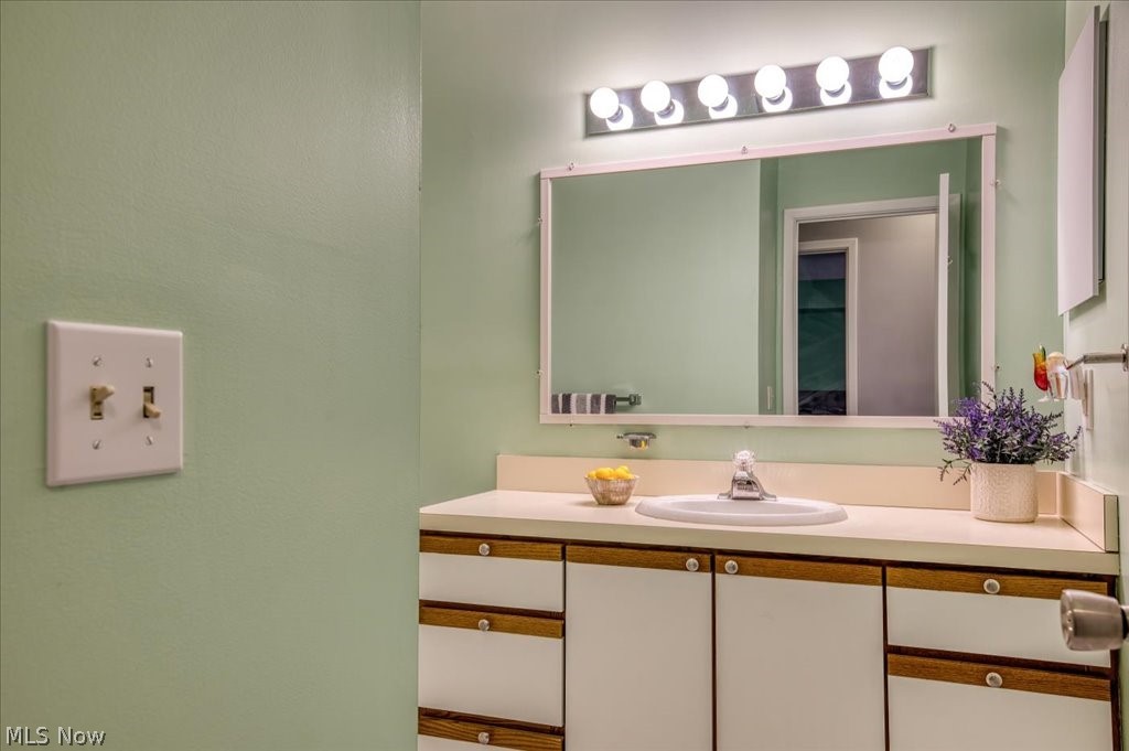 Hickory Ridge Condo - Residential