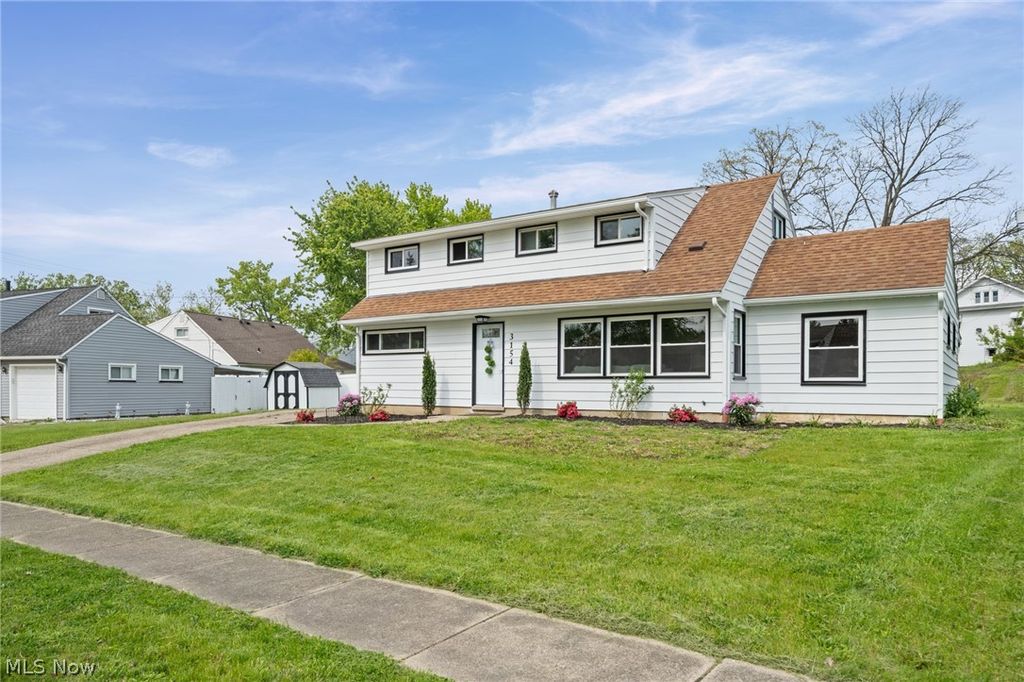 Photo of 3154 Prior Drive, Cuyahoga Falls, OH 44223 (MLS # 5219948)