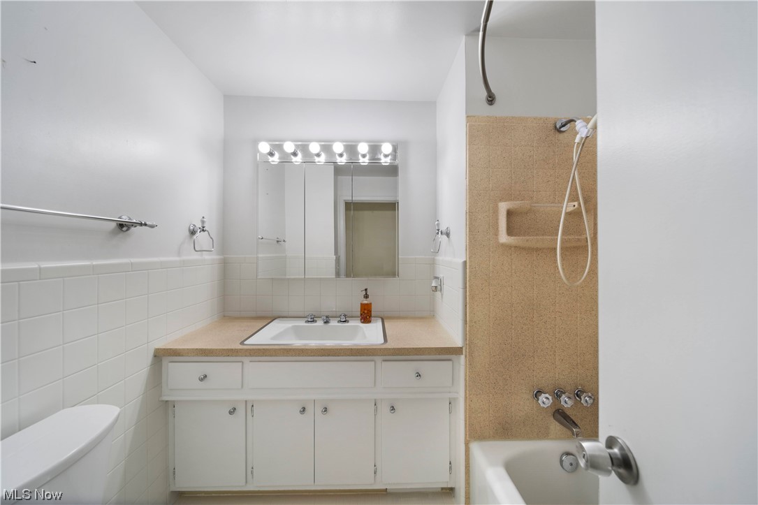 Van Sweringen Cos 28 - Residential