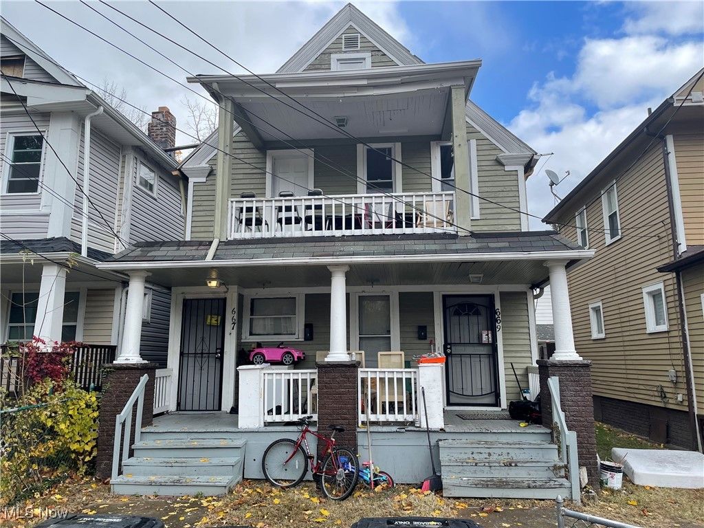 Photo of 667 E 94th Street, Cleveland, OH 44108 (MLS # 5182046)