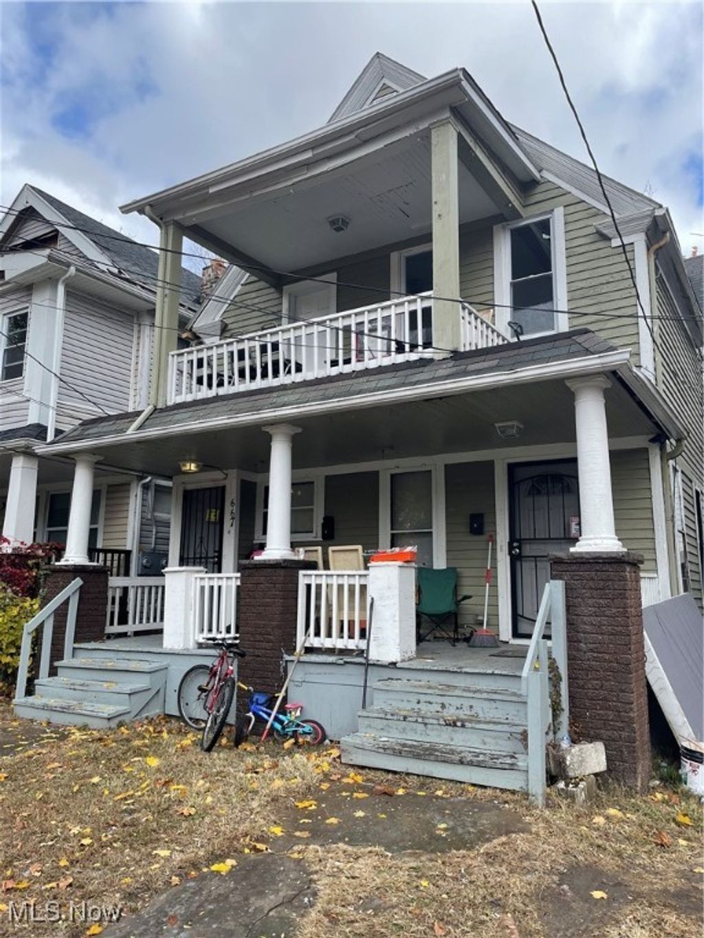 Photo of 667 E 94th Street, Cleveland, OH 44108 (MLS # 5182046)