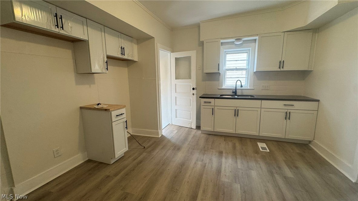 3449 W 54th Street