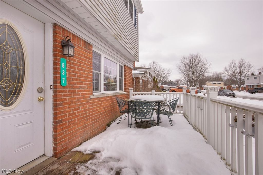 Photo of 837 Jamestown Avenue, Elyria, OH 44035 (MLS # 5188750)