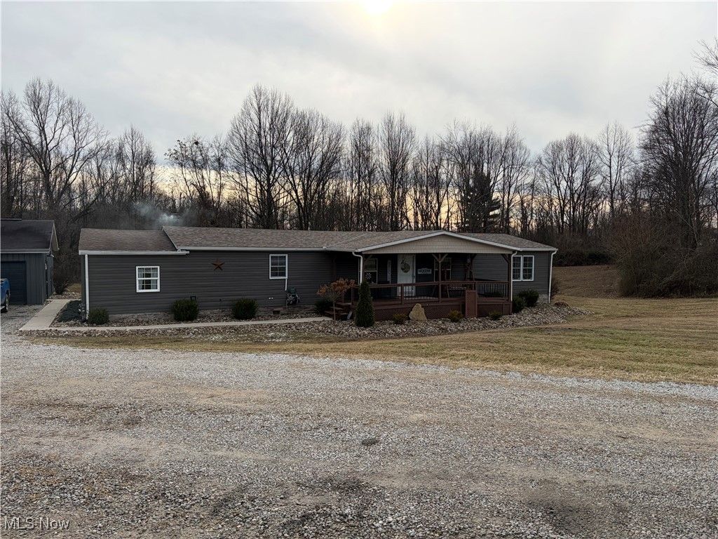 Photo of 58790 Claysville Road, Cambridge, OH 43725 (MLS # 5181303)