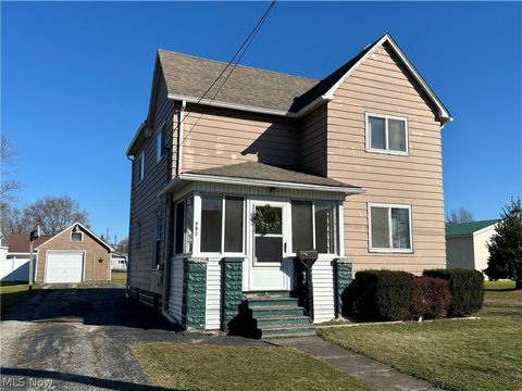 Homes For Sale - 992 Mill Street<br/> Conneaut, OH 44030