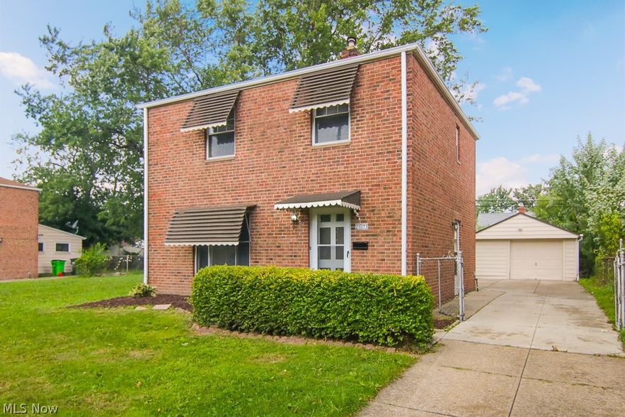 Completely renovated and remodeled colonial home on Morris in Euclid that offers brand new kitchen and bathroom, fresh paint throughout and all new flooring! This home has it all! 
Side door allows access in to the mudroom with storage, and laundry hook ups, and leads in to the completely new kitchen with tiled backsplash, new dishwasher, countertops and cabinetry and flooring! Kitchen leads to the 1st floor family room/den off the rear of the home that overlooks the patio and spacious backyard. 
Large living room has brand new carpeting, and tons of natural light. Great new color scheme throughout the property with grey and white tones. Living room has guest closet for storage and leads to the 2nd floor where the bedrooms and bathroom area. 
2nd floor has brand new completely updated bathroom with new vanity and storage, tile backsplash and ceramic tiles. All 3 bedrooms are on the 2nd floor, and have brand new carpeting and ample storage space. This home doesn't have a basement, it