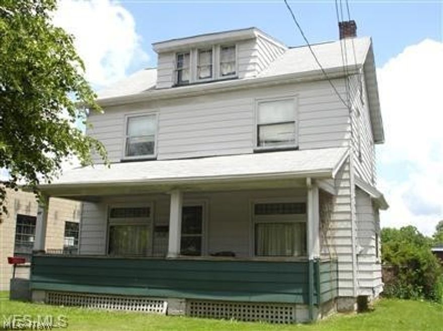 3 Bedroom Colonial on Youngstowns West Side.  Living Room with fireplace, kitchen and formal dining room.  3 bedrooms and a full bath on the second level. Enjoyed the covered front porch through the summer days.  Finished 3rd floor for extra storage.  $635 a month, THIS INCLUDES WATER.  $635 Security Deposit. Renters Insurance and utilities to be in Tenants name prior to receiving keys.