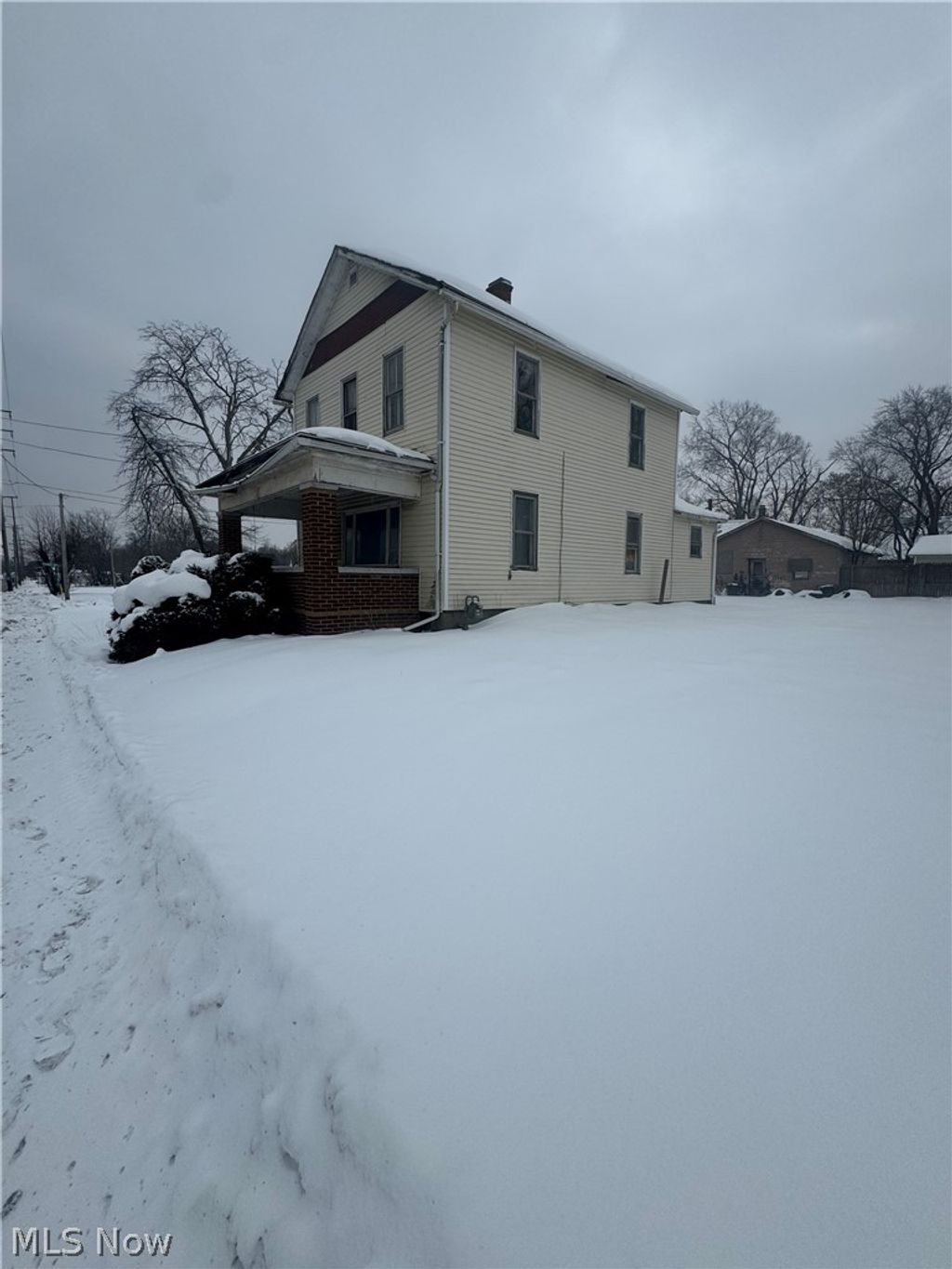 Photo of 847 E Patterson Street, Alliance, OH 44601 (MLS # 5188471)