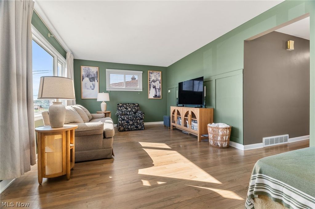 Photo of 584 Hilbish Avenue, Akron, OH 44312 (MLS # 5194396)