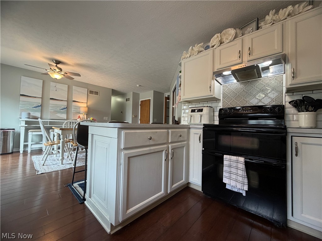 Country Woods Estates - Residential