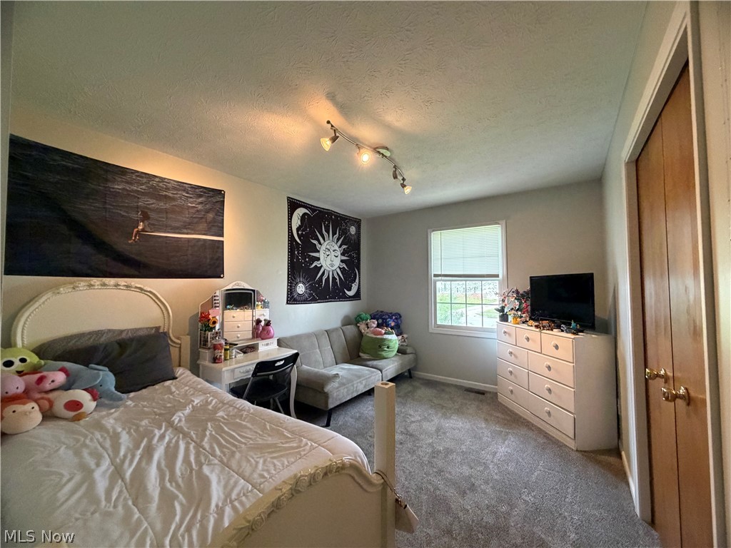 Country Woods Estates - Residential