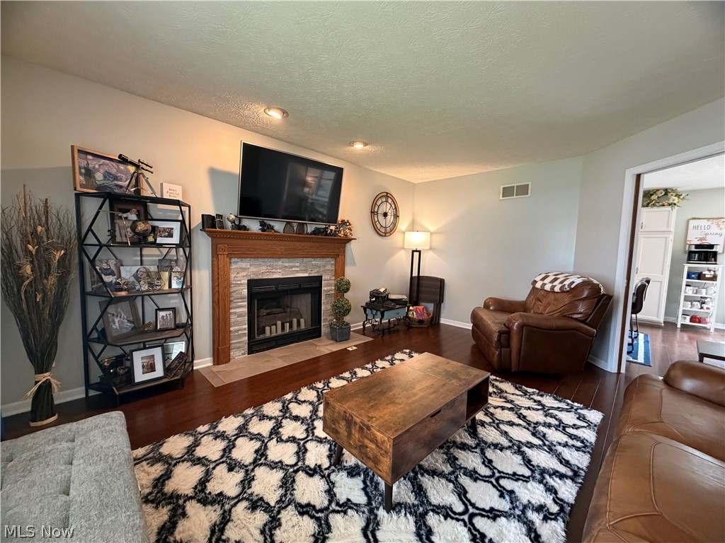 Country Woods Estates - Residential