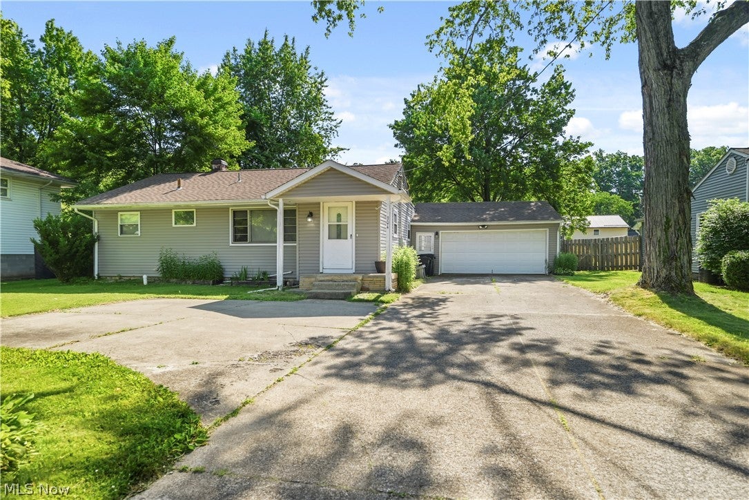 304 Howland Wilson Road NE