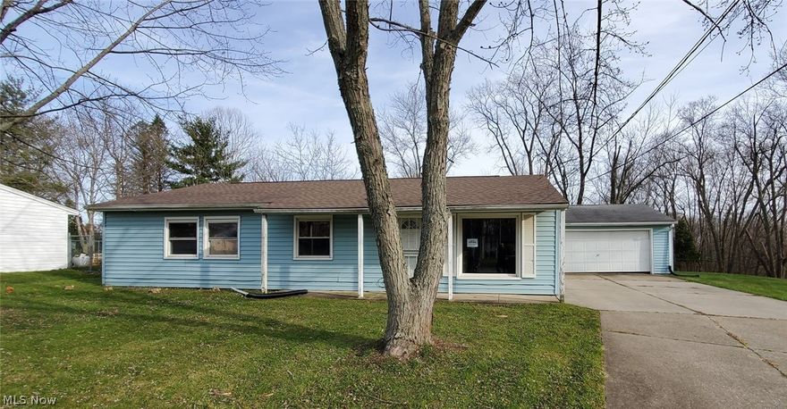 Bedford Heights 4 bedrooms, 1.5 baths, living room, family room and a eat in kitchen.  Slider off family room leads to concrete patio in the nice sized back yard. 2 car attached garage and nice oversized driveway.  Located on nice low traffic cul-de-sac. Schedule your showing today!