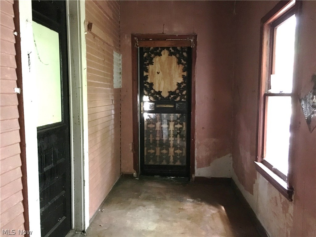 Howe & Wolfs Add 03 - Residential