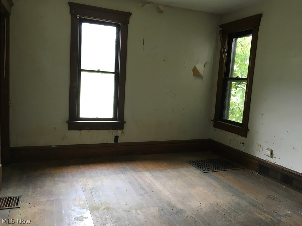 Howe & Wolfs Add 03 - Residential