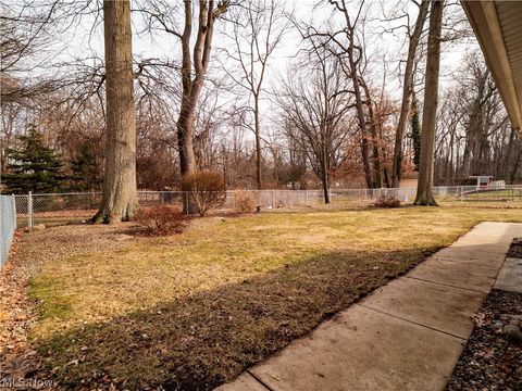 Tiny photo for 4057 Brendan Lane, North Olmsted, OH 44070 (MLS # 5188019)