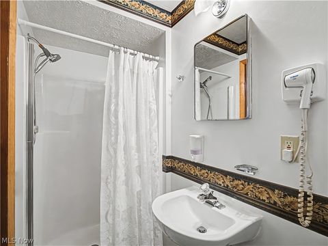 Tiny photo for 4057 Brendan Lane, North Olmsted, OH 44070 (MLS # 5188019)