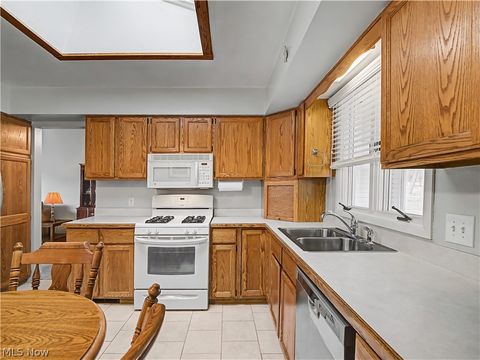 Tiny photo for 4057 Brendan Lane, North Olmsted, OH 44070 (MLS # 5188019)