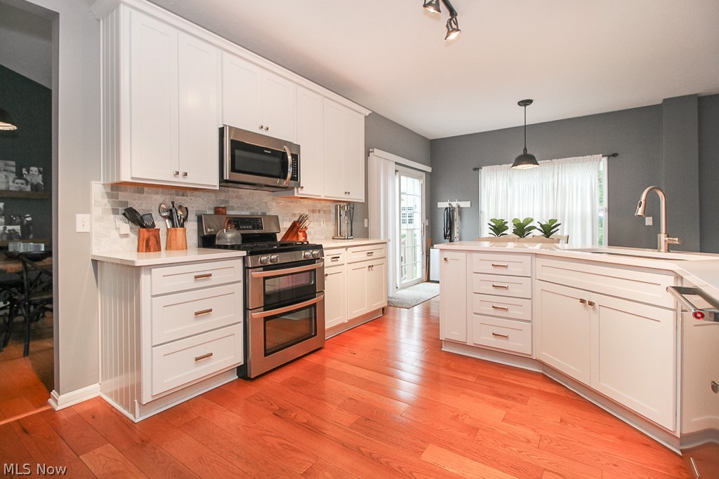 Bridgeport Vill - Residential