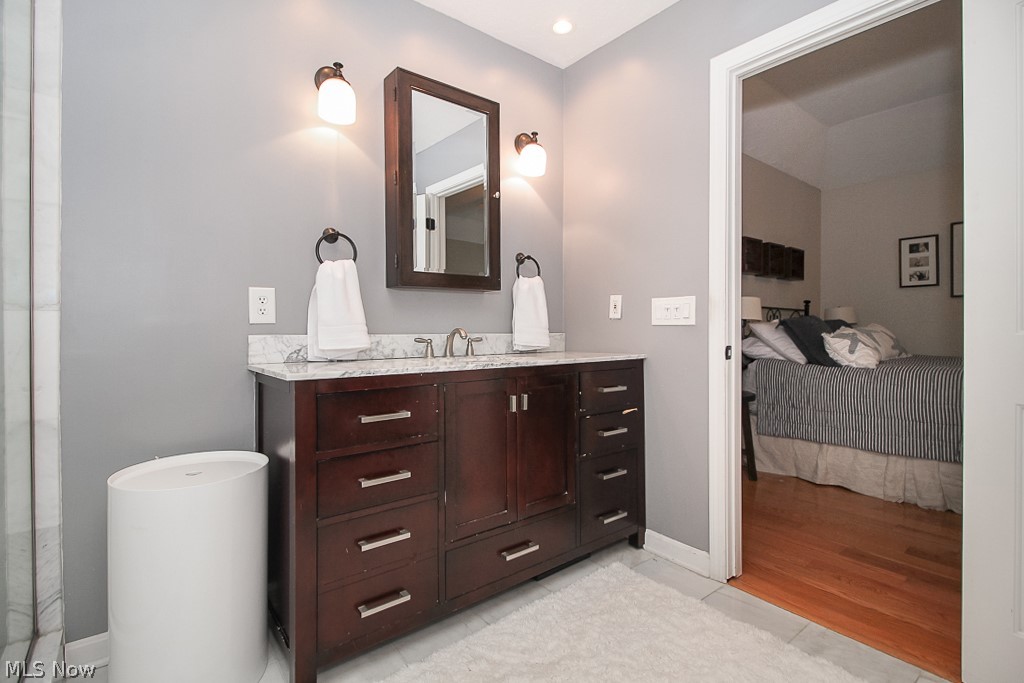 Bridgeport Vill - Residential