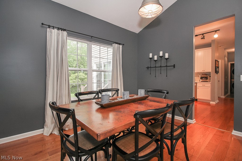 Bridgeport Vill - Residential