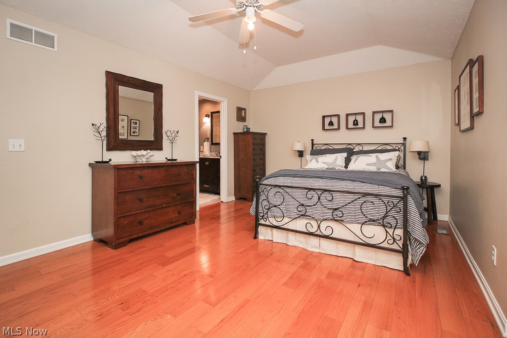 Bridgeport Vill - Residential