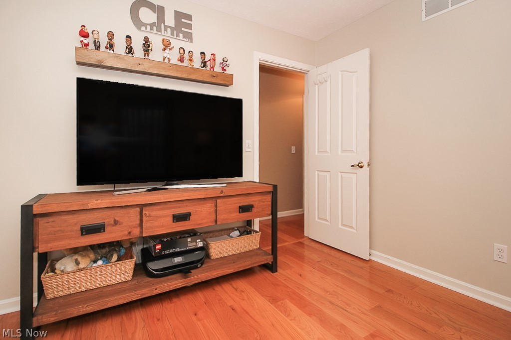 Bridgeport Vill - Residential