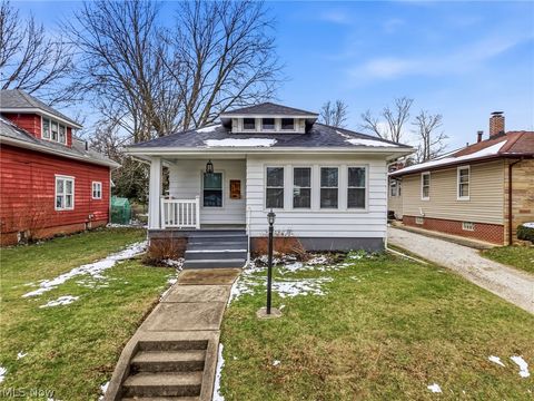 Homes For Sale - 1156 Parkside Drive<br/> Stark County, Alliance, OH 44601